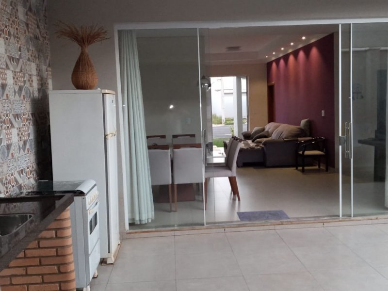 Casa de condomínio à venda Água branca com 220m² e 3 quartos por R$ 689.000 - 1337826106-cf225443-132d-432c-a67c-5d419bd214fc.jpg