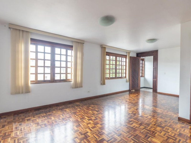 Casa à venda Novo Mundo com 230m² e 4 quartos por R$ 950.000 - 102330743-6-sala.jpg