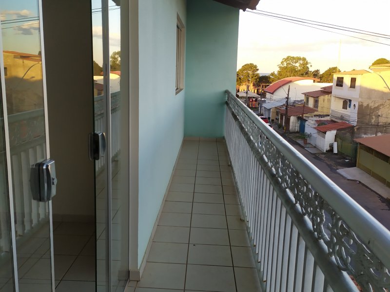 Casa à venda Riacho Fundo II-3A Etapa com 160m² e 4 quartos por R$ 890.000 - 1660990691-foto-da-varanda-do-3o-pavimento.jpg