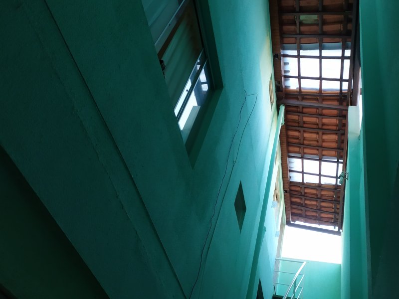 Casa à venda Riacho Fundo II-3A Etapa com 160m² e 4 quartos por R$ 890.000 - 582465392-foto-da-escada.jpg