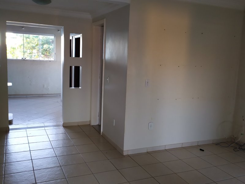 Casa à venda Riacho Fundo II-3A Etapa com 160m² e 4 quartos por R$ 890.000 - 926522092-foto-da-sala-para-cozinha.jpg