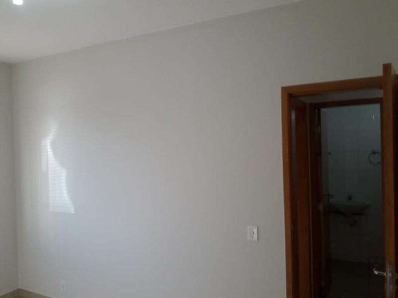 Apartamento à venda Jardim Holanda com 50m² e 2 quartos por R$ 140.000 - 1043574947-img-20210404-wa0007.jpg