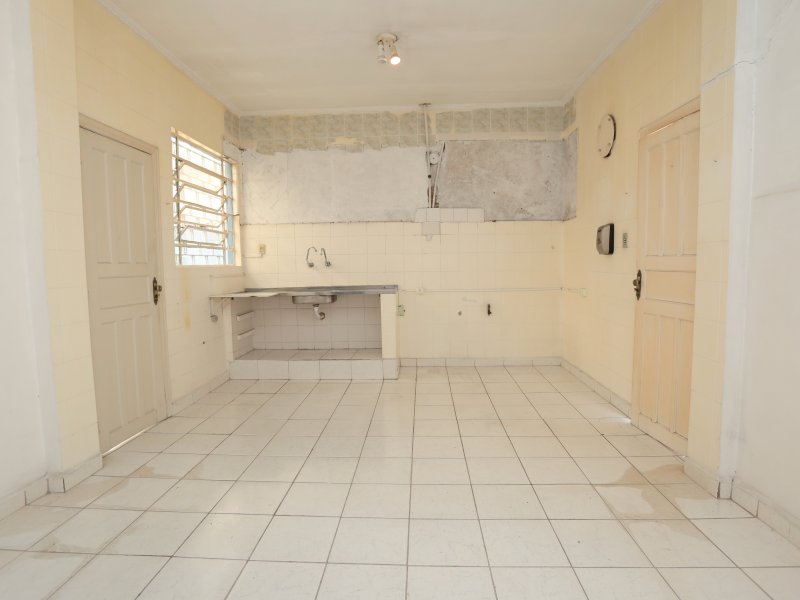 Casa à venda Cambuci com 169m² e 3 quartos por R$ 1.250.000 - 1944624596-29-cozinha.JPG
