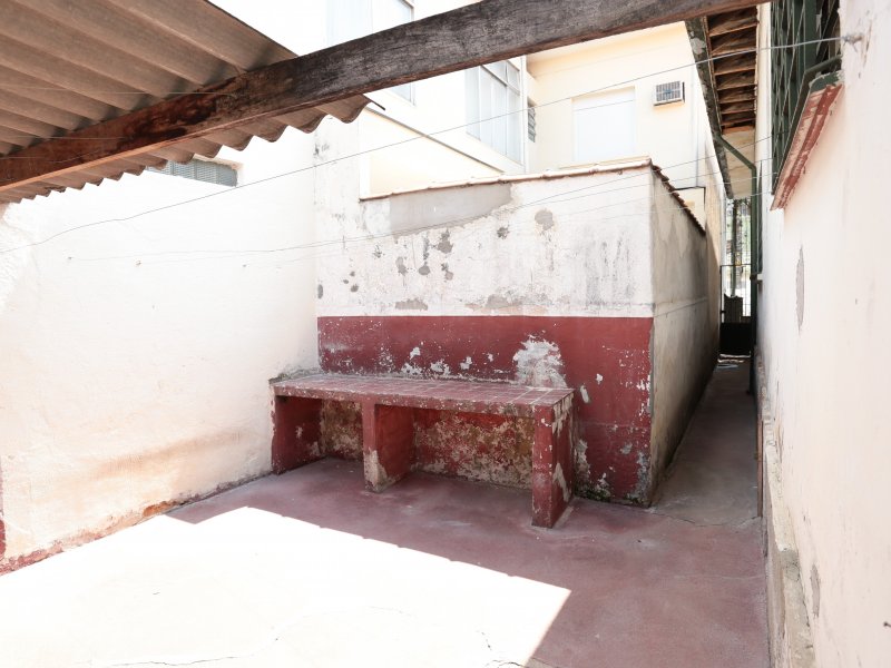 Casa à venda Cambuci com 169m² e 3 quartos por R$ 1.250.000 - 56018539-30-quintal-1.JPG