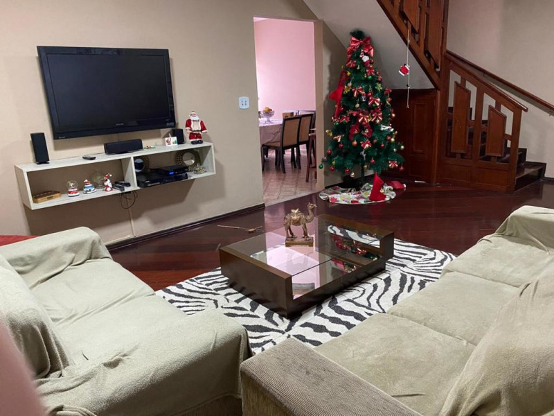 Casa à venda Cidade Domitila com 202m² e 5 quartos por R$ 890.000 - whatsapp-image-2021-01-05-at-132054-1.jpeg