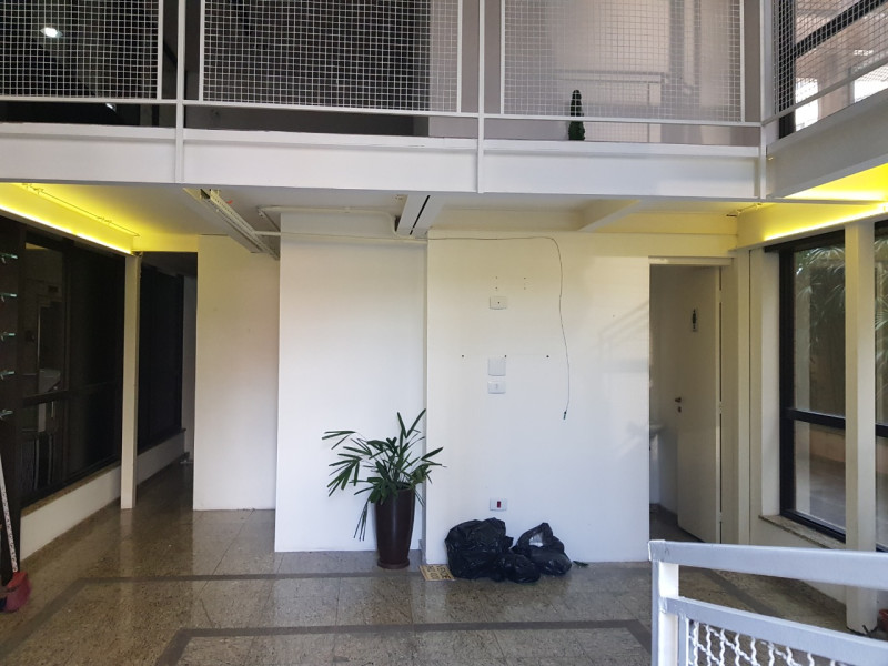 Comercial à venda Vila Mariana com 78m² e 1 quarto por R$ 640.000 - photo-2021-03-25-19-33-37.jpg