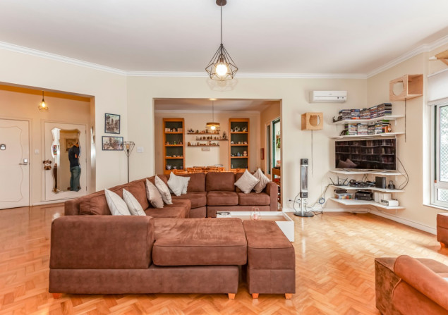 imóvel com 248m²
