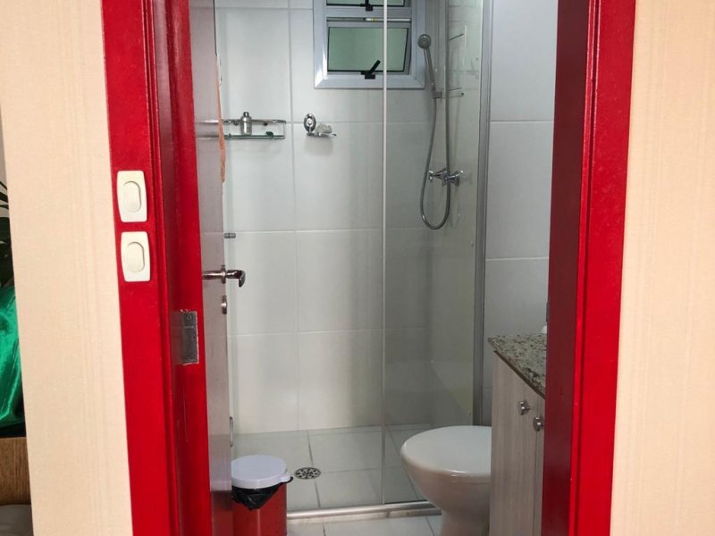 Apartamento à venda Vl. Bela com 60m² e 2 quartos por R$ 470.000 - 1248721819-porta-do-banheiro-social.jpg