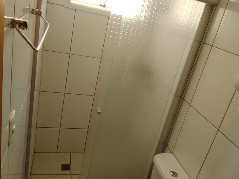 Apartamento à venda Jardim Marajoara com 58m² e 2 quartos por R$ 200.000 - 1186234552-banheiro.jpg