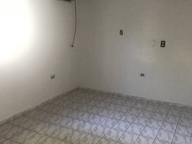 Casa à venda Jardim Marisa com 267m² e 4 quartos por R$ 340.000 - 81879054-img-3420.jpg