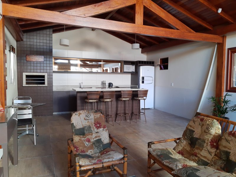 imóvel com 160m² - Praia do Sonho (Ens Brito) - Palhoça