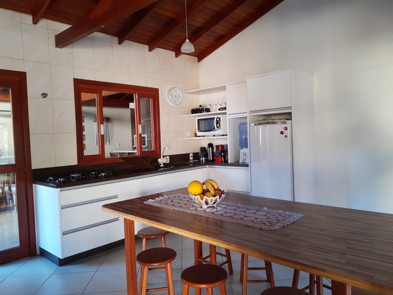 imóvel com 160m² - Praia do Sonho (Ens Brito) - Palhoça