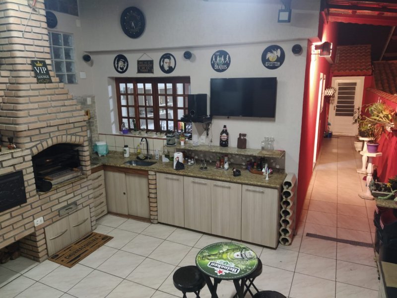 Casa à venda Tremembé com 119m² e 3 quartos por R$ 500.000 - 546360993-23-espaco-gourmet-corredor-de-acesso-ao-hall-de-entrada.jpeg