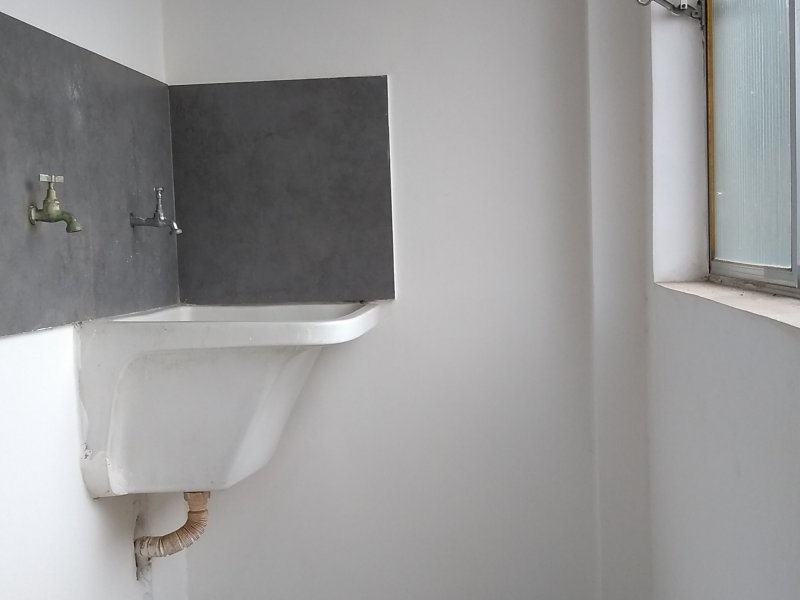 Apartamento à venda Vila Valparaíso com 63m² e 2 quartos por R$ 280.000 - 1298035043-27-lavanderia-foto.jpg