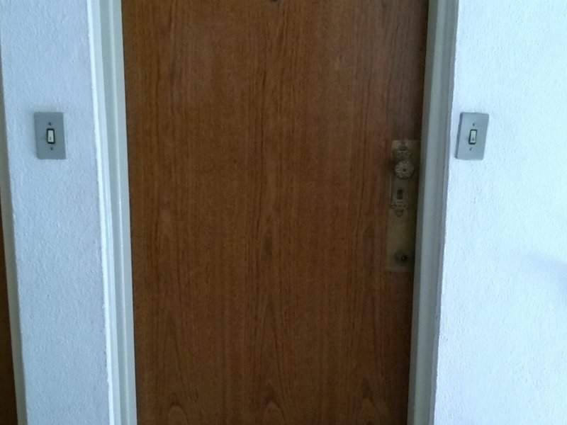 Apartamento à venda Vila Valparaíso com 63m² e 2 quartos por R$ 280.000 - 369469402-15-porta-sala.jpg
