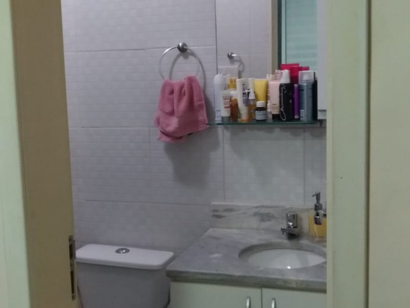 Apartamento à venda Vila Alpina com 59m² e 3 quartos por R$ 350.000 - 1977440457-25-banheiro-suite.jpg