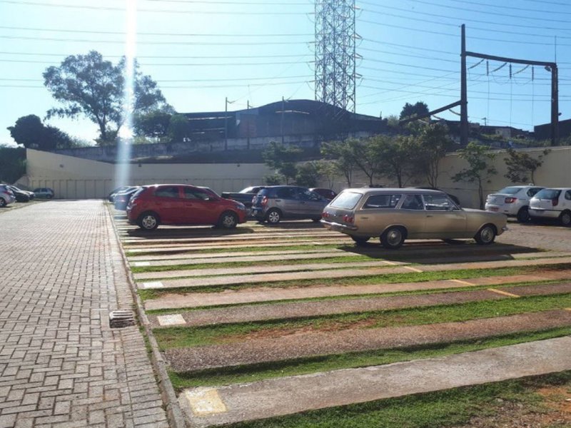 Apartamento à venda Vila Alpina com 59m² e 3 quartos por R$ 350.000 - 199318388-27-estacionamento.jpg