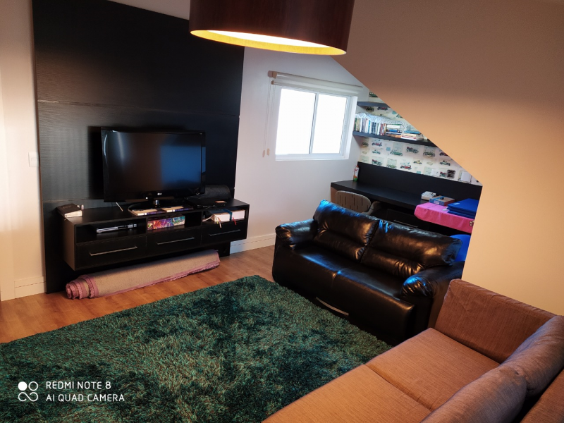 Casa à venda Cidade Jardim com 214m² e 3 quartos por R$ 820.000 - 267057220-sala-de-tv-2.png