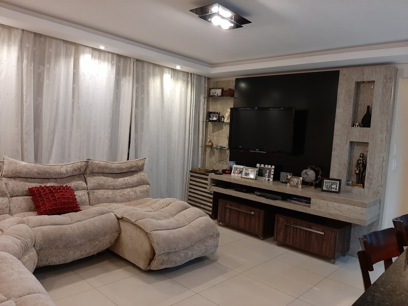 imóvel com 101m² - Novo Mundo - Curitiba