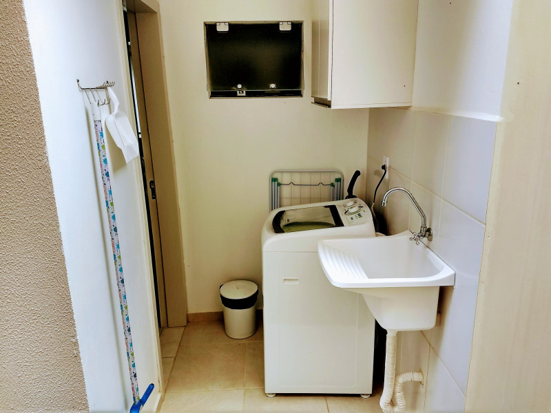 Apartamento à venda Ingleses do Rio Vermelho com 90m² e 2 quartos por R$ 425.000 - 17.jpg