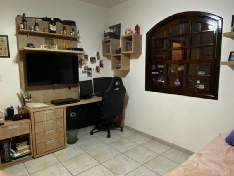 Casa à venda Jardim das Carmelitas com 12511m² e 3 quartos por R$ 540.000 - 1049995960-045c6ec5-3e2b-4d14-9b60-b36a93a5579c.jpeg