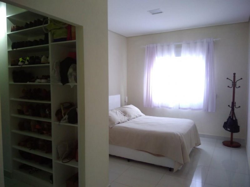 Casa de condomínio à venda Chácara Belvedere com 247m² e 4 quartos por R$ 1.200.000 - 1057626388-a3-suite-master-comp.jpg
