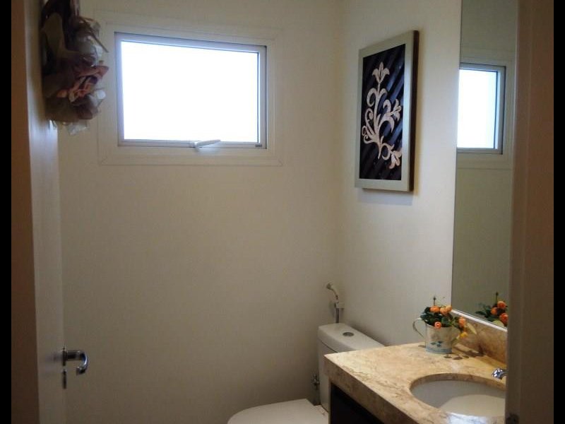 Casa de condomínio à venda Chácara Belvedere com 247m² e 4 quartos por R$ 1.200.000 - 1931975292-a16-lavabo-comp.jpg