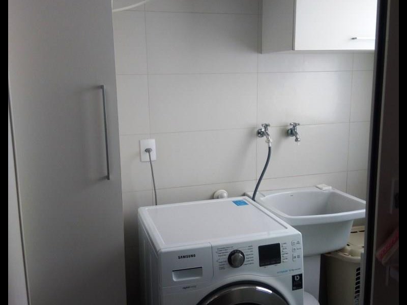 Casa de condomínio à venda Chácara Belvedere com 247m² e 4 quartos por R$ 1.200.000 - 2132911380-a19-lavanderia-comp.jpg