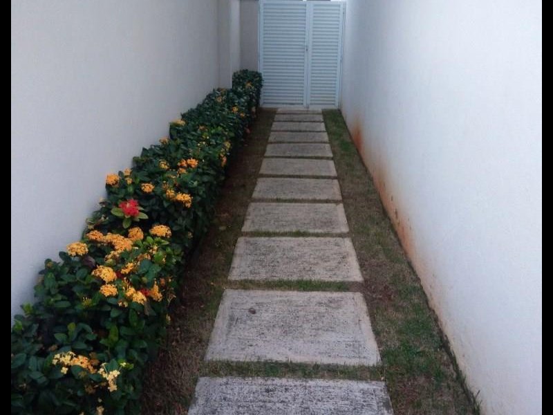 Casa de condomínio à venda Chácara Belvedere com 247m² e 4 quartos por R$ 1.200.000 - 247956970-a17-corredor-1-comp.jpg