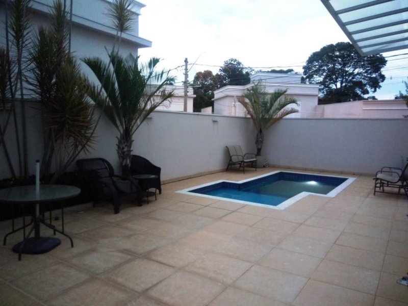 Casa de condomínio à venda Chácara Belvedere com 247m² e 4 quartos por R$ 1.200.000 - 936777525-a10-piscina-comp.jpg