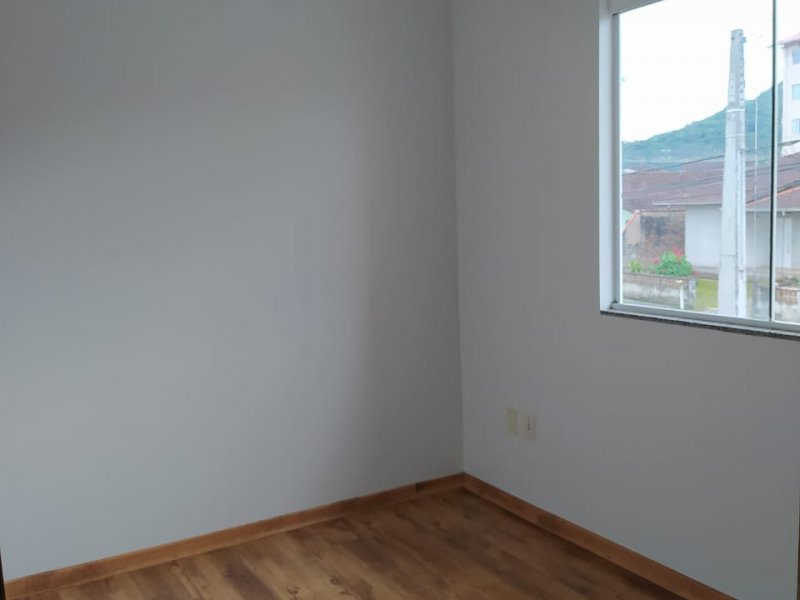 imóvel com 90m² - Costa e Silva - Joinville