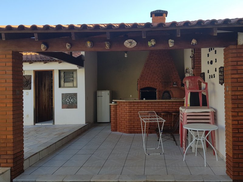 Casa à venda Parque Quinta das Paineiras com 370m² e 4 quartos por R$ 650.000 - 921387168-foto-churrasquweira-1-copia.jpg