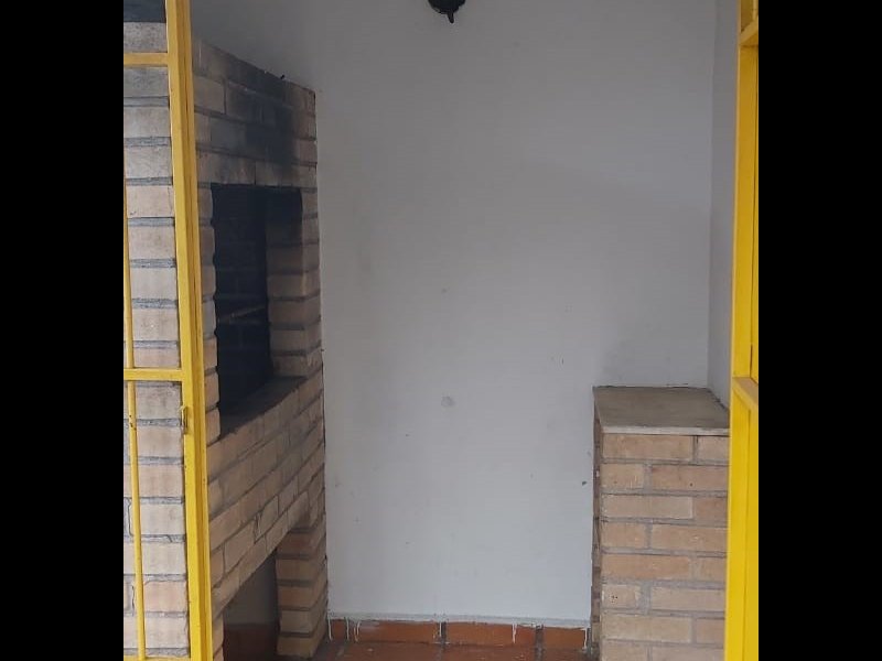 Casa à venda Chácara Agrindus com 238m² e 3 quartos por R$ 850.000 - 729929125-54.jpg