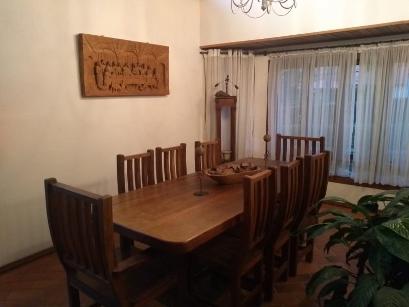 Casa à venda Curral com 330m² e 3 quartos por R$ 1.150.000 - 1707548969-7ffeace7-5bc0-4ed3-ae7f-32e2a501b700.jpeg