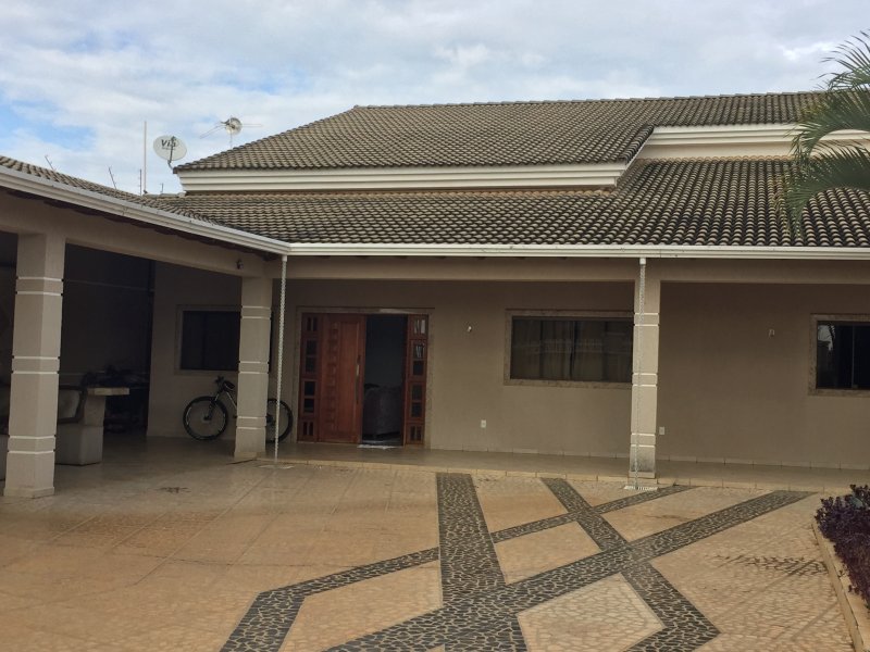 Casa à venda VICENTE PIRES com 500m² e 4 quartos por R$ 1.250.000 - 1864728995-ed401a7d-e765-4be3-b4b0-cc698e350d78.jpeg