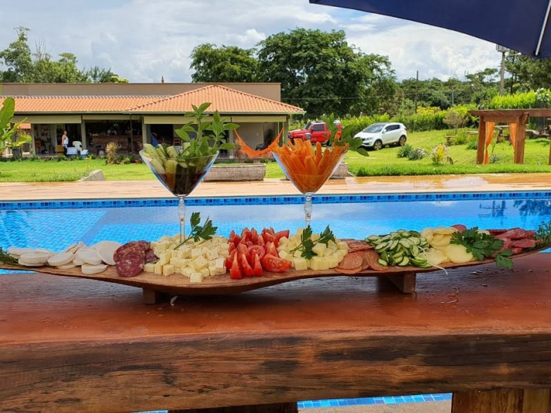 Chácara à venda Centro com 330m² e 4 quartos por R$ 880.000 - 626104678-img-20200725-wa0019.jpg