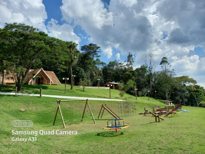imóvel com 22000m² - Centro - Biritiba-mirim