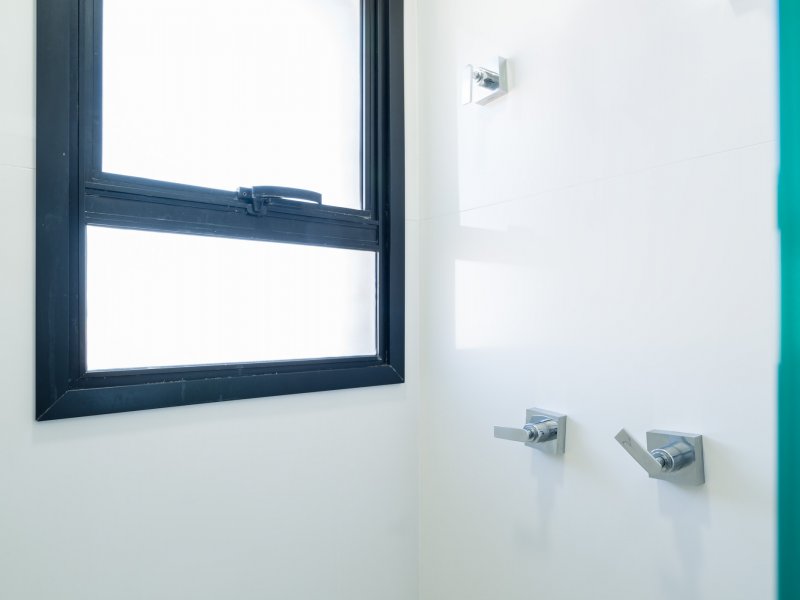 Studio à venda Sumarézinho com 35m² e 1 quarto por R$ 650.000 - 1201982673-living-41-01-banheiro.jpg