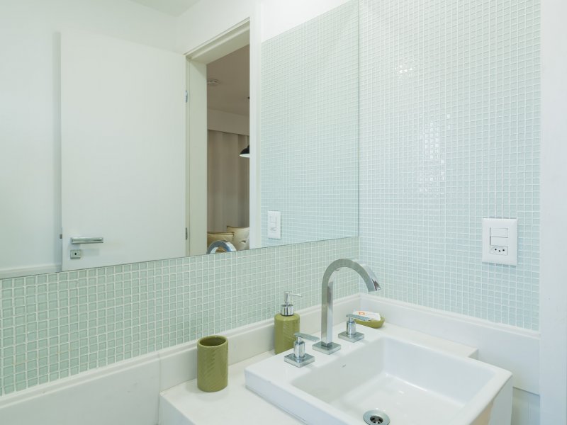 Studio à venda Sumarézinho com 35m² e 1 quarto por R$ 650.000 - 1711995675-living-41-02-banheiro.jpg