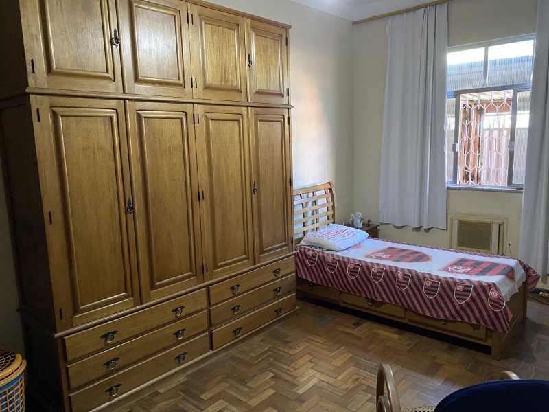 Casa à venda Vila Meriti com 240m² e 6 quartos por R$ 600.000 - 1254001681-imagem-jpeg-47.jpeg