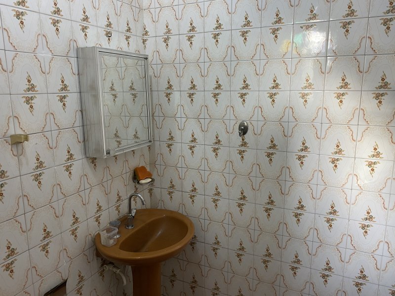Casa à venda Vila Meriti com 240m² e 6 quartos por R$ 600.000 - 956454350-imagem-jpeg-14.jpeg