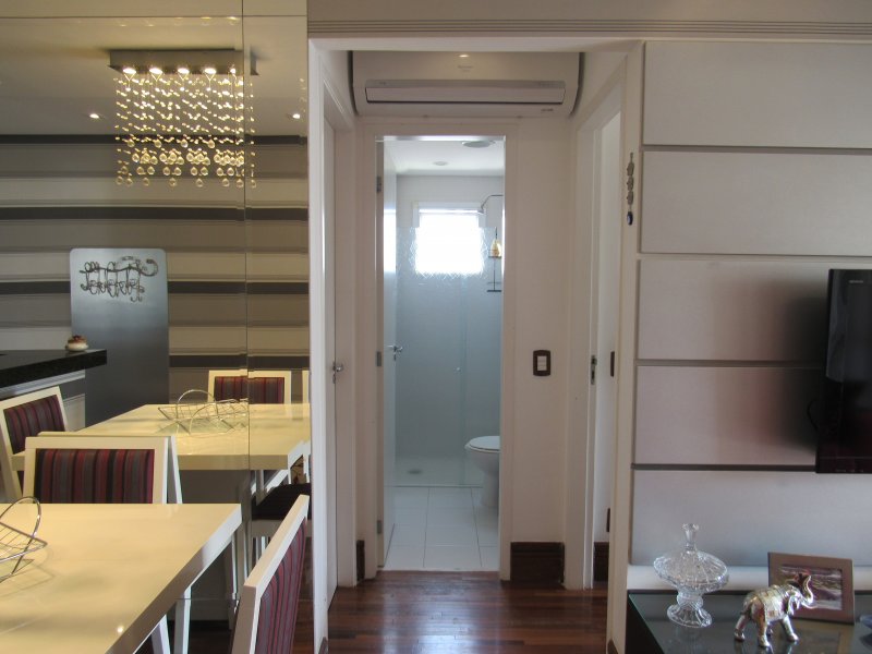 Apartamento à venda Pinheiros com 53m² e 2 quartos por R$ 912.000 - 1805029447-corredor.JPG