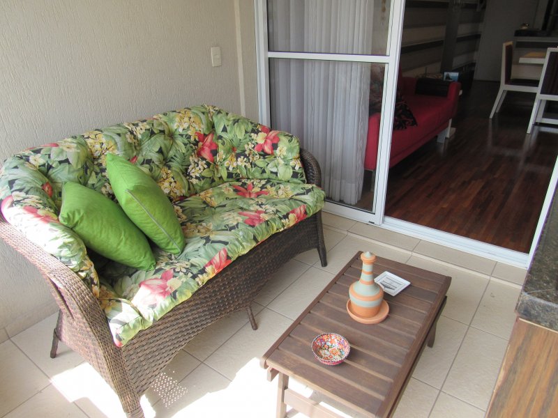 Apartamento à venda Pinheiros com 53m² e 2 quartos por R$ 912.000 - 2126616705-varanda.JPG