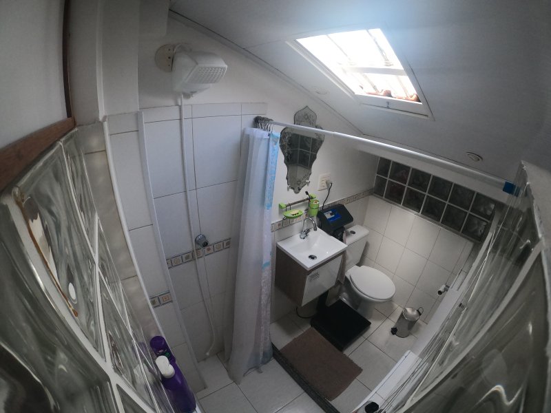 Casa de condomínio à venda Vargem Grande com 90m² e 3 quartos por R$ 485.000 - 1365472250-sotao-banheiro.JPG