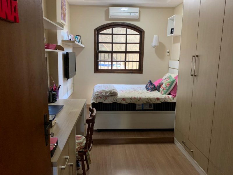Casa à venda Miguel Couto com 800m² e 4 quartos por R$ 1.200.000 - 1192515846-inbound8309059412318675985.jpg