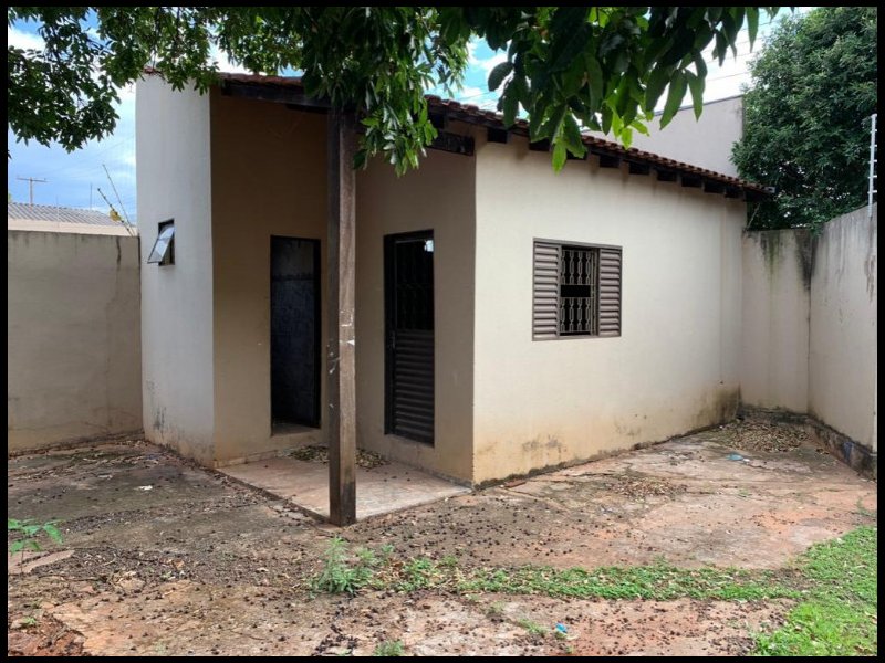 Casa à venda Guanandi com 359m² e 3 quartos por R$ 380 - 1365798149-04.jpg