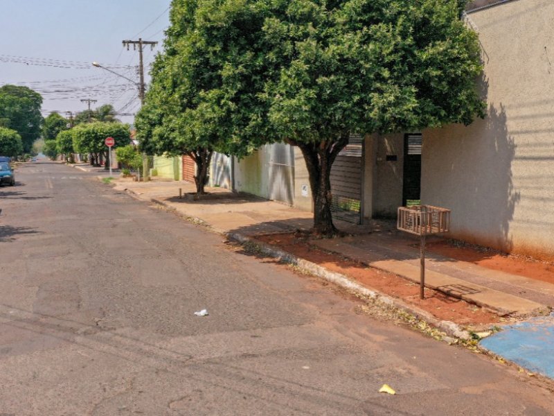 Casa à venda Guanandi com 359m² e 3 quartos por R$ 380 - 275825944-19.jpg