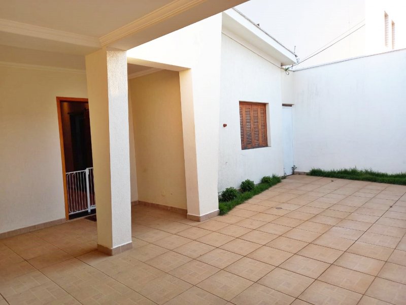 Casa à venda Jardim Chapadão com 260m² e 3 quartos por R$ 799.000 - 1253299516-37bbf8f8-89fe-4aa4-8485-74174d8fe16b.jpg