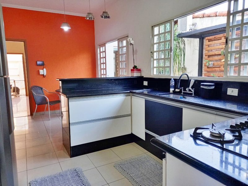 Casa à venda Jardim Chapadão com 260m² e 3 quartos por R$ 799.000 - 492143838-57b51771-f2dc-4223-8b9c-75efc37da966.jpg