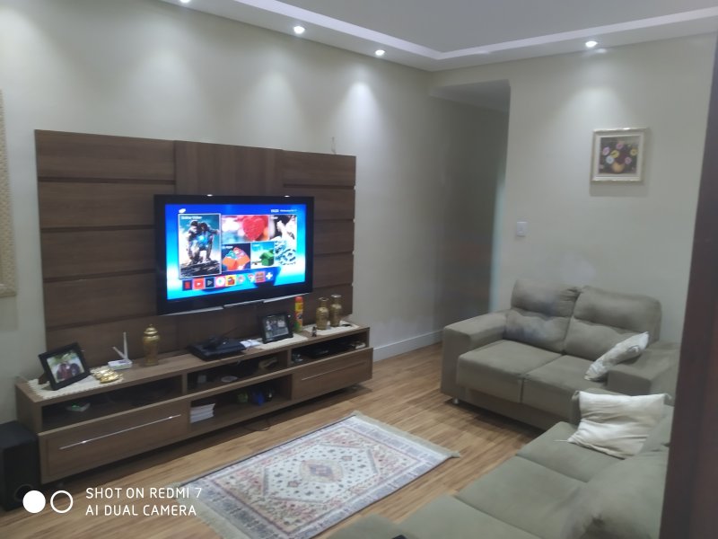 Casa à venda Jardim Serra Dourada com 210m² e 3 quartos por R$ 630.000 - 305619740-img-20210331-162322.jpg